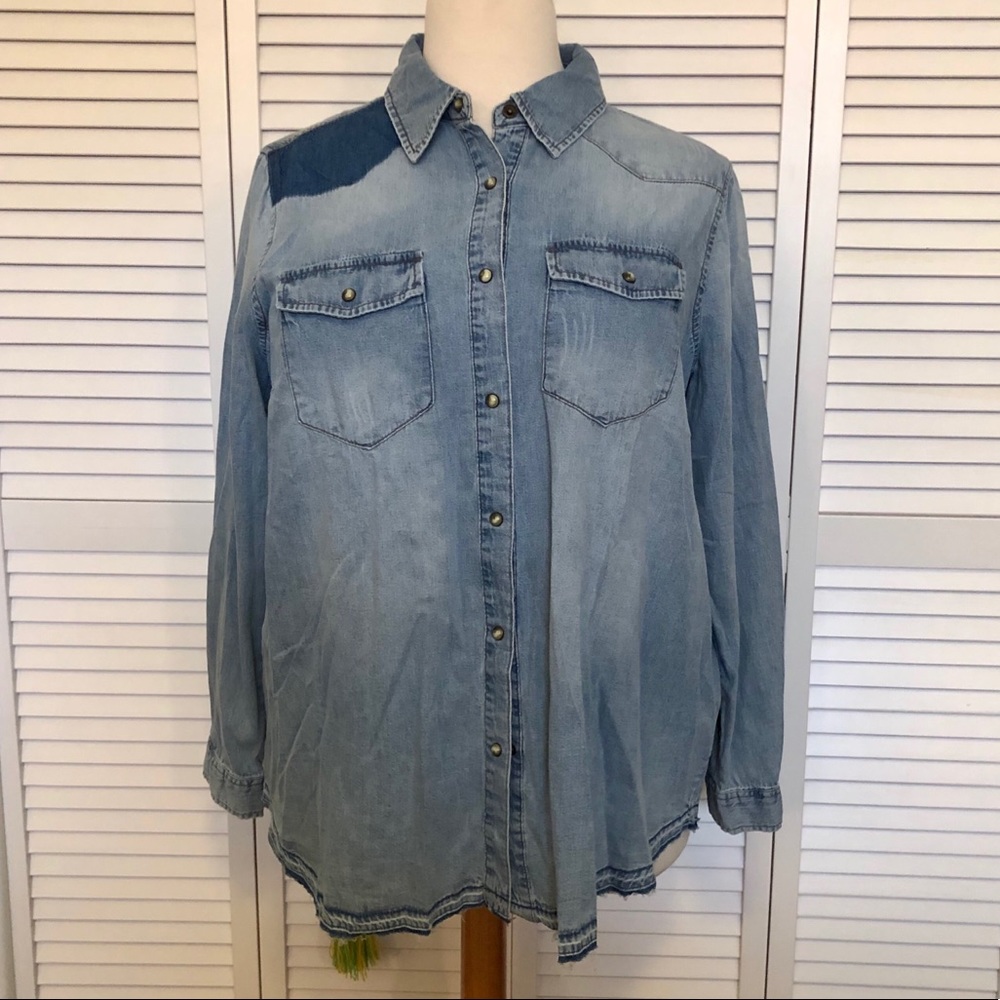 NWT Lane Bryant Chambray Denim Shirt. Size 18/20